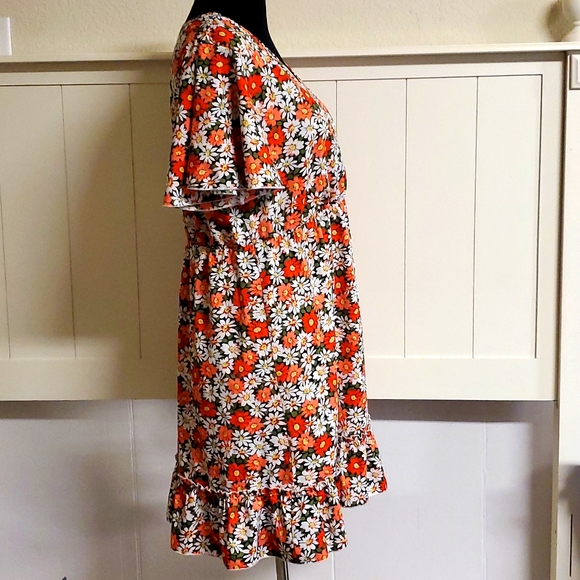 1X SHEIN FLORAL PRINT DRESS - Picture 3 of 5